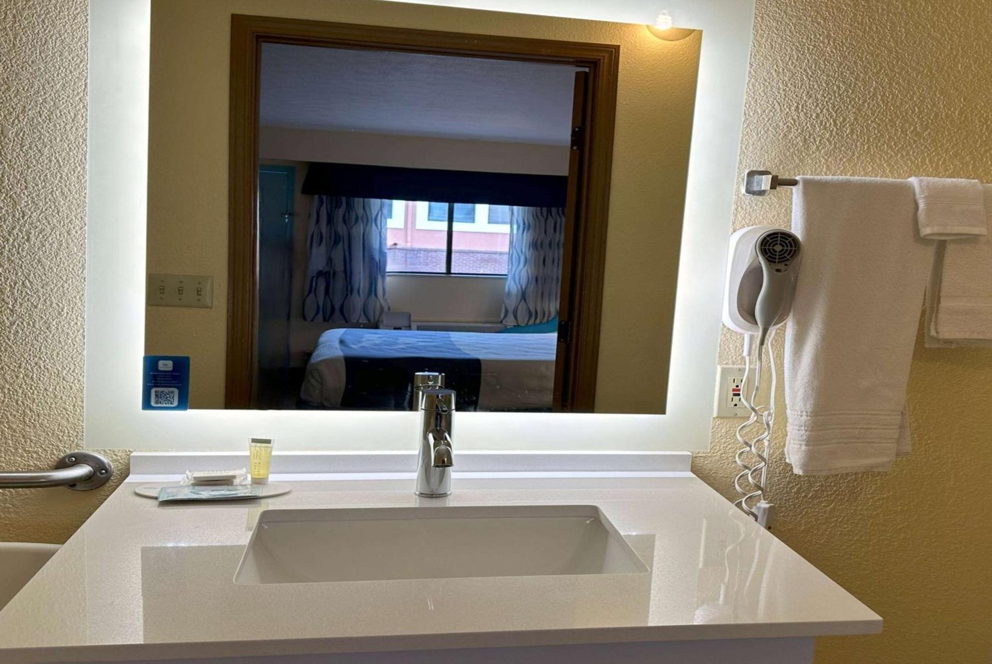 Days Inn By Wyndham Renfro Valley Mount Vernon Dış mekan fotoğraf