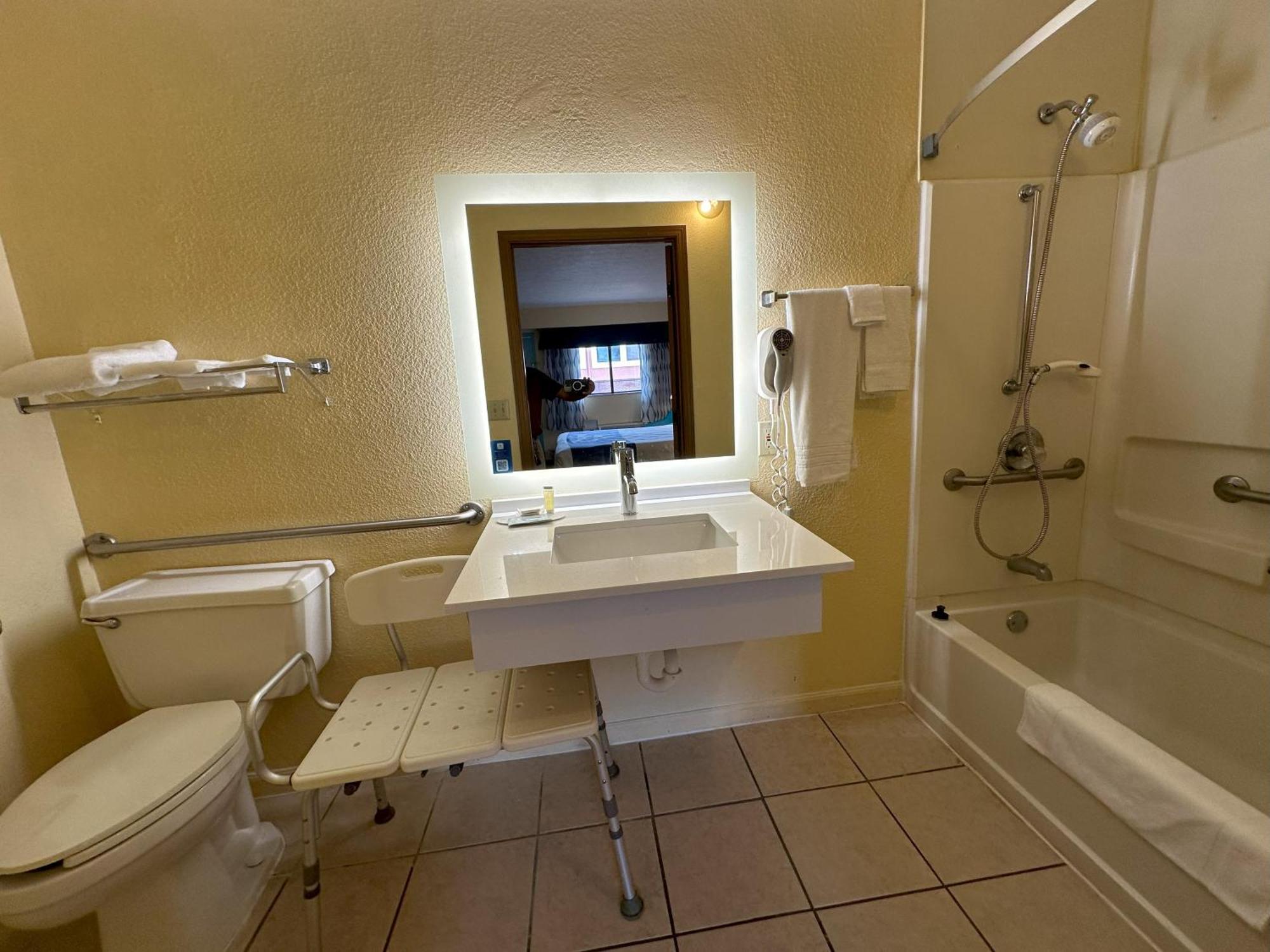 Days Inn By Wyndham Renfro Valley Mount Vernon Dış mekan fotoğraf