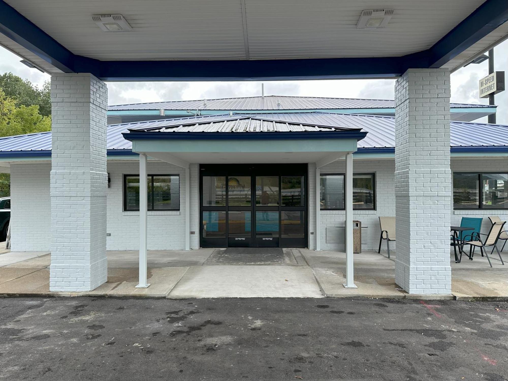 Days Inn By Wyndham Renfro Valley Mount Vernon Dış mekan fotoğraf