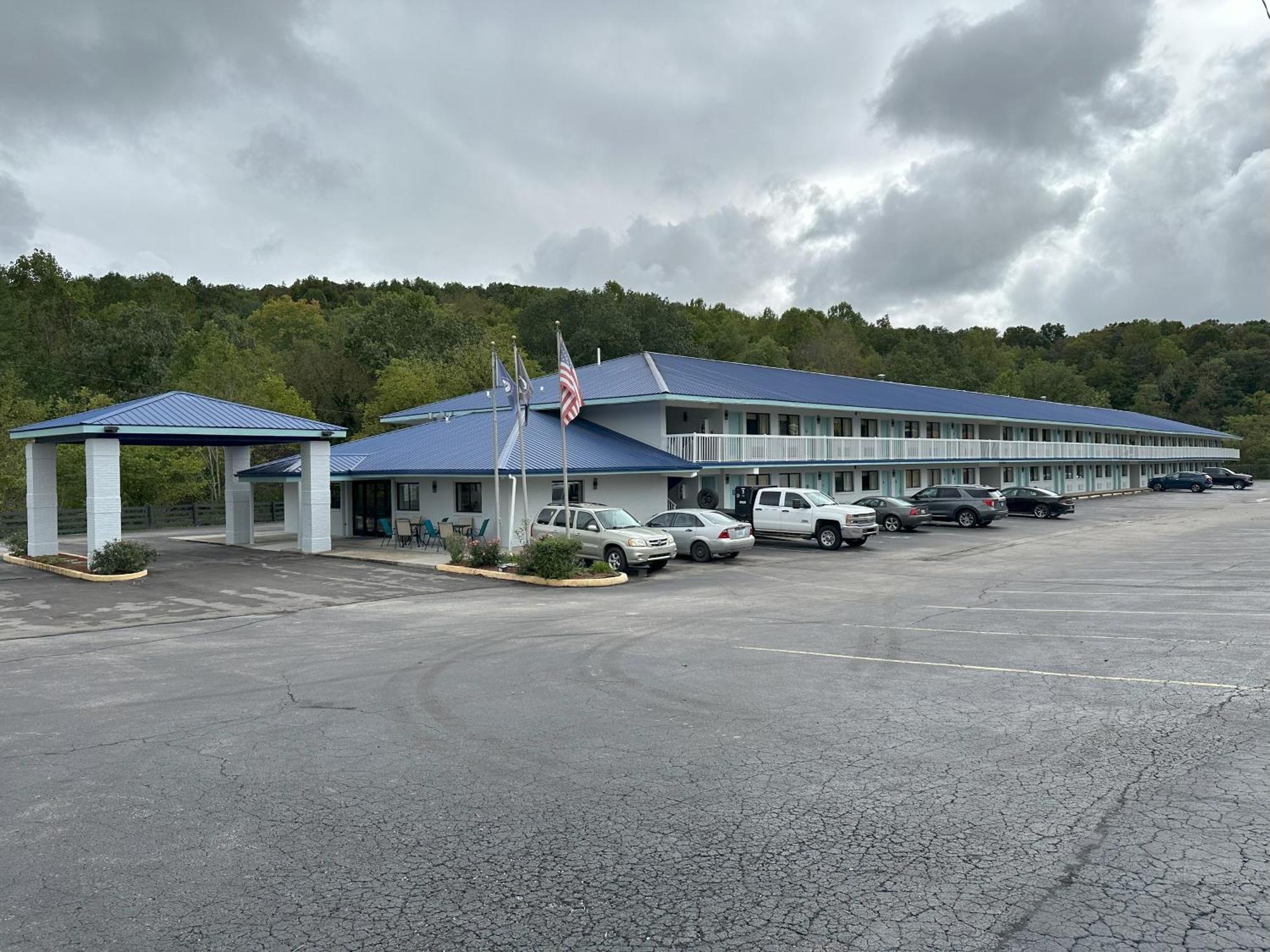 Days Inn By Wyndham Renfro Valley Mount Vernon Dış mekan fotoğraf
